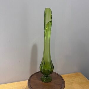 Vtg LE Smith Column Swung Vase 21.5" Avocado Green Ribbed Pedestal Glass Vase